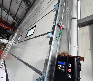 33a84d7b-bc47-41ca-8102-6ec8249c90a9_original